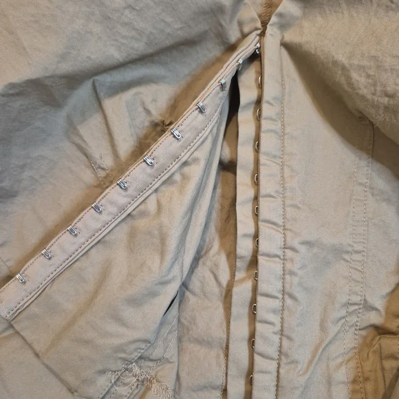 H&M Crop Corset Cotton Fitted V neck Shoulder W/ Pads Beige Blouse S: US4 - Picture 5 of 8